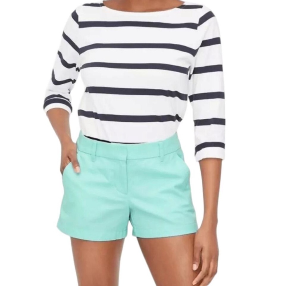 J. CREW CHINO SHORTS 
4” Inseam Size 8 Sea green